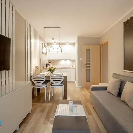 Apartamento Apartamenty BlueSky - Przemysłowa, w spokojnej, zielonej okolicy, blisko dworca PKP i sklepów