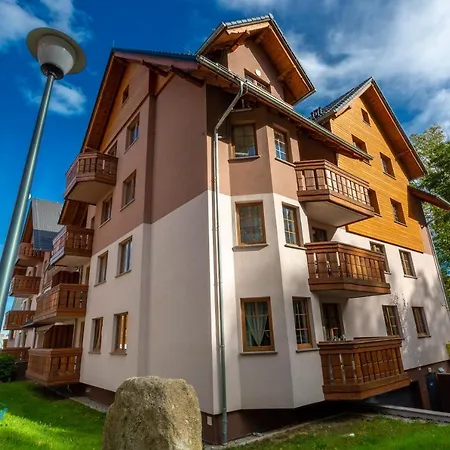 Apartamenty BlueSky - Przemysłowa, w spokojnej, zielonej okolicy, blisko dworca PKP i sklepów