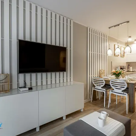 Apartamento Bluesky - Przemysłowa, W Spokojnej, Zielonej Okolicy, Blisko Dworca Pkp I Sklepów *